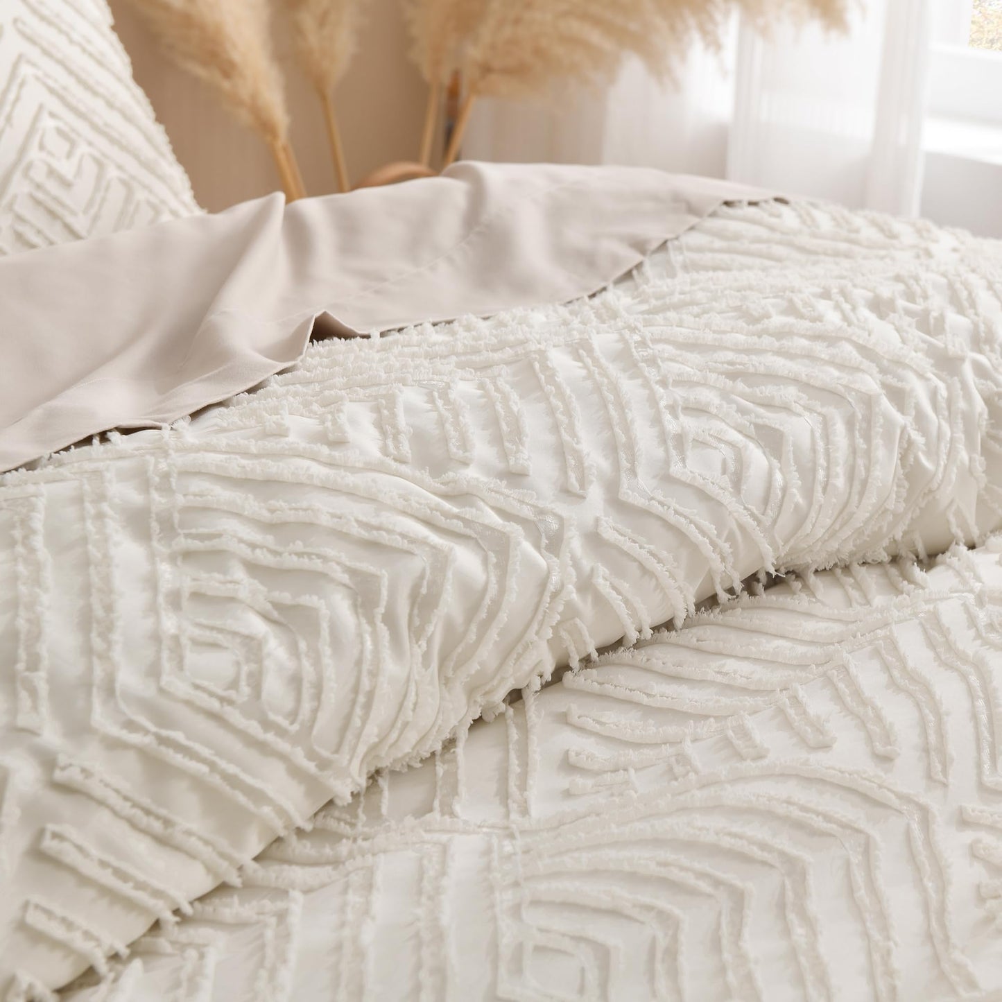 Andency King Size Comforter Set Beige, 3 Pieces Boho King Bedding Comforter Set Cream, All Season Soft Lightweight Tufted Textured Down Alternative Comforter Fluffy Bed Set