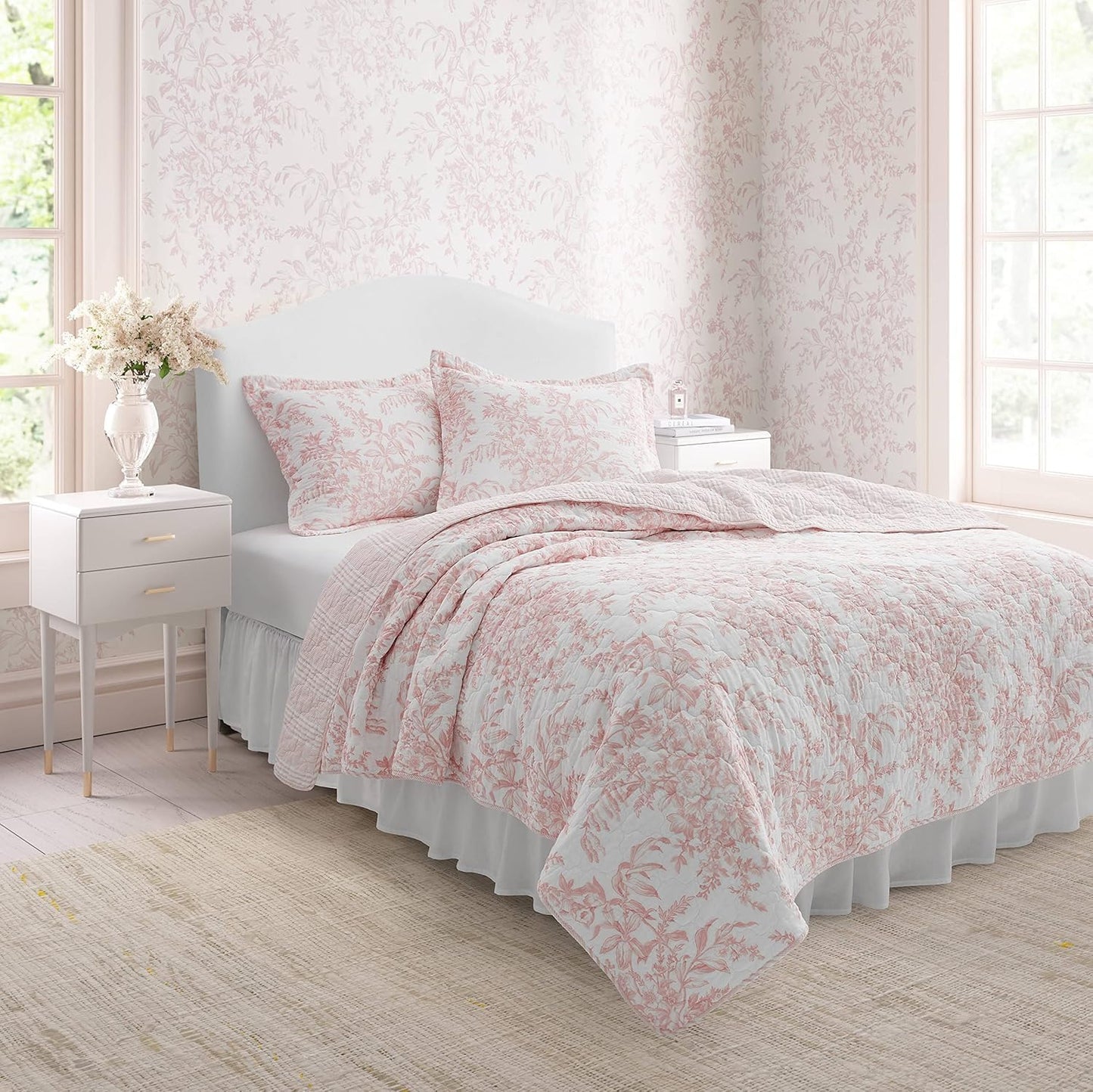Laura Ashley - Queen Quilt Set, Reversible Cotton Bedding with Matching Shams, Lightweight Home Decor for All Seasons (Bedford Pink, Queen)1