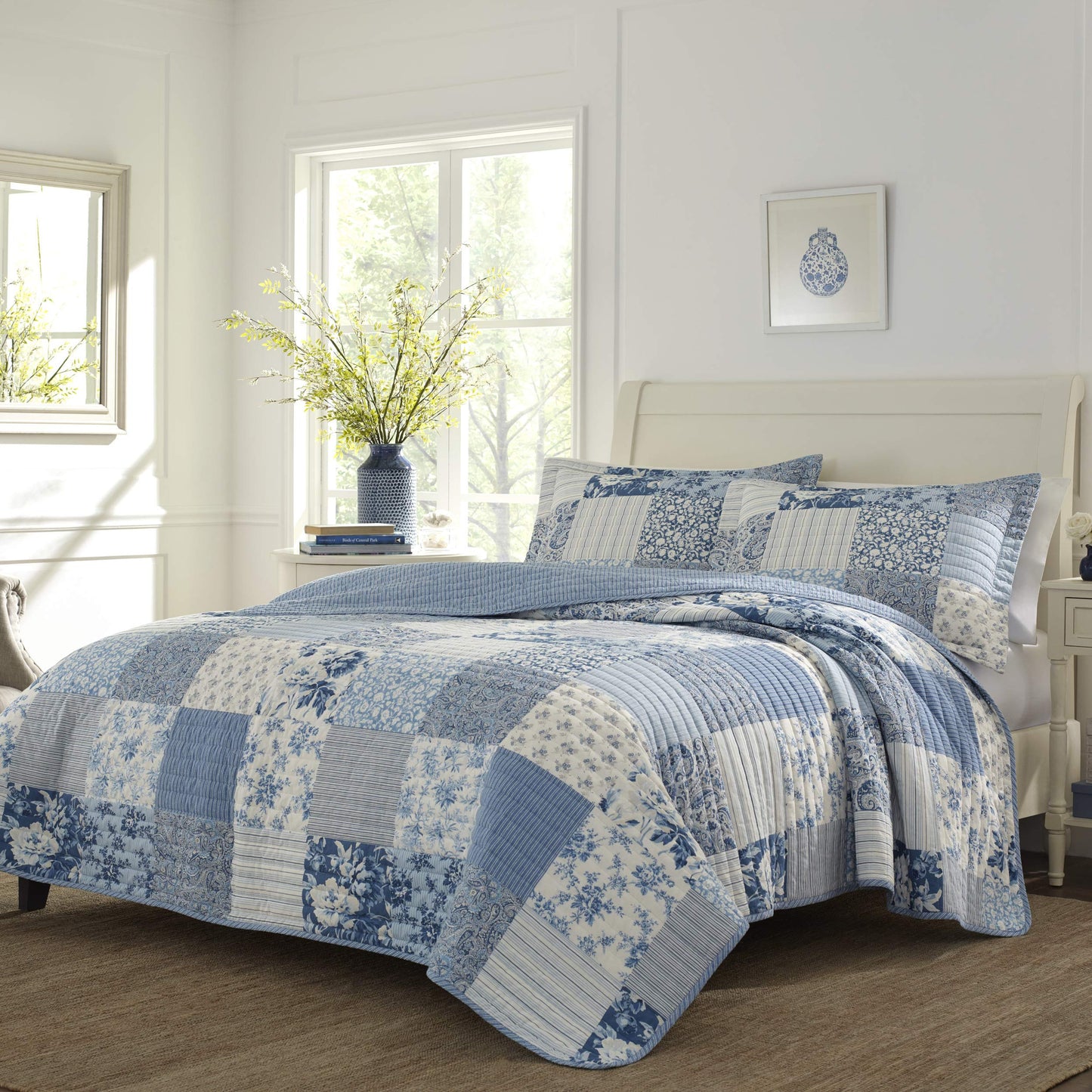 Laura Ashley - Twin Quilt Set, Reversible Cotton Bedding with Matching Sham, Farmhouse Inspired Home Decor (Paisley Printed Patchwork Blue, Twin)1